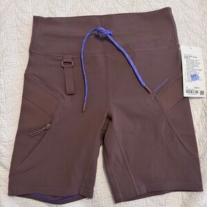 Lululemon NWT hiking shorts 8”